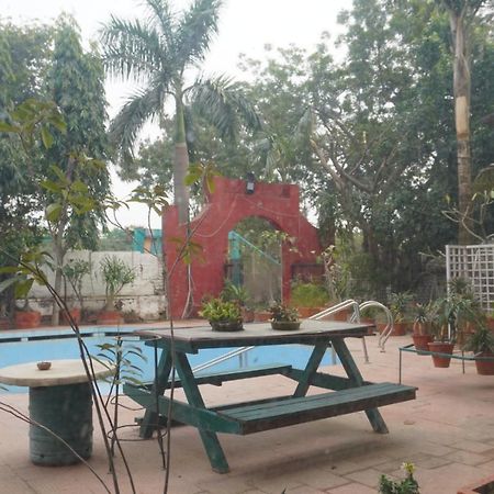 Hotel Aravali Heights Алвар Экстерьер фото